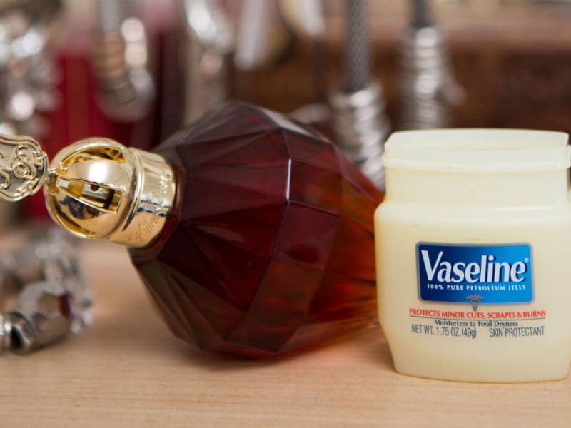 Cinnamon oil with Vaseline