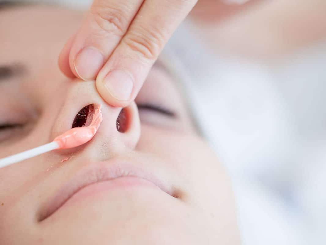 How to remove Ingrown Nose Hair and treat it at home